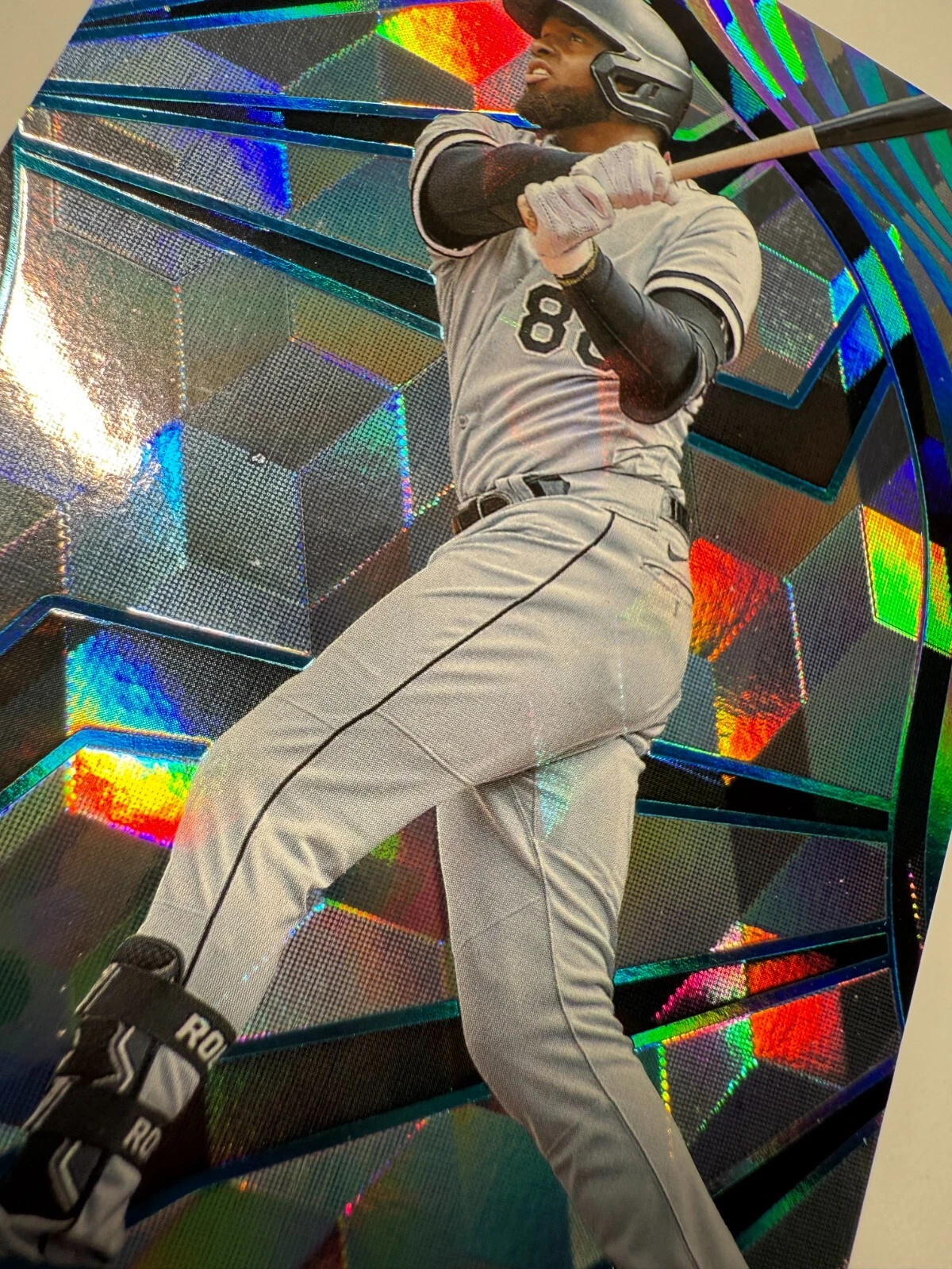 Luis Robert 2022 Panini Chronicles Revolution Cubic /25 #94 White Sox
