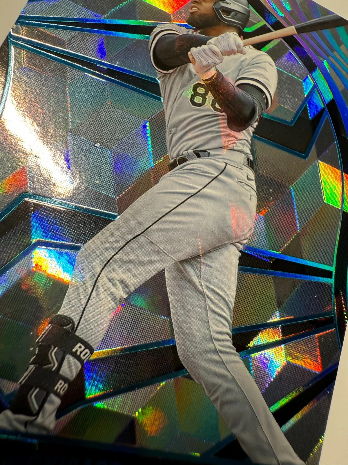 Luis Robert 2022 Panini Chronicles Revolution Cubic /25 #94 White Sox