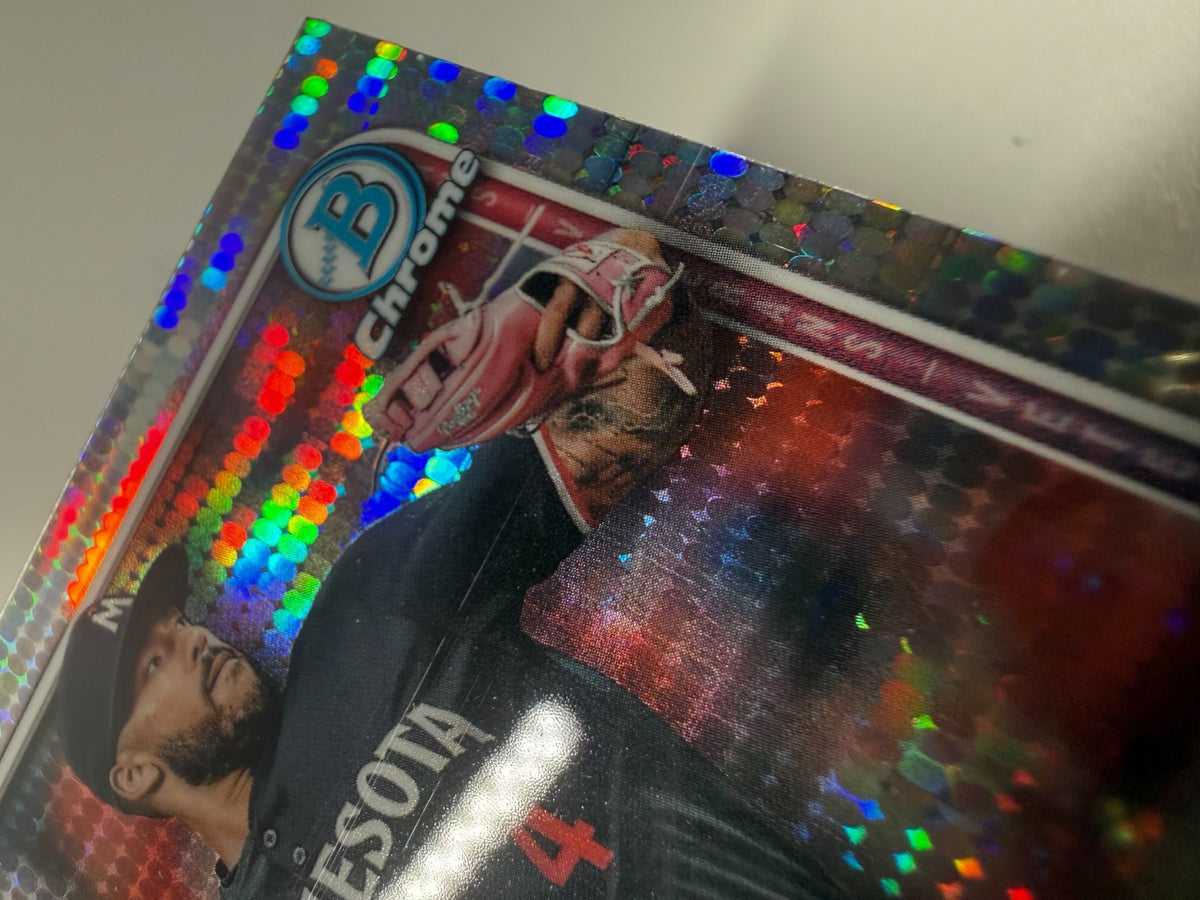 Carlos Correa 2025 Bowman Chrome Pulsar Refractor /399 #54 Twins