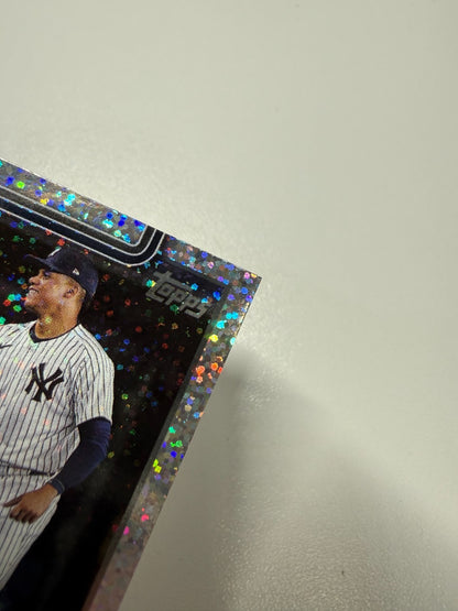 Bronx Bombers II 2025 Topps Series 1 Confetti #184 Yankees