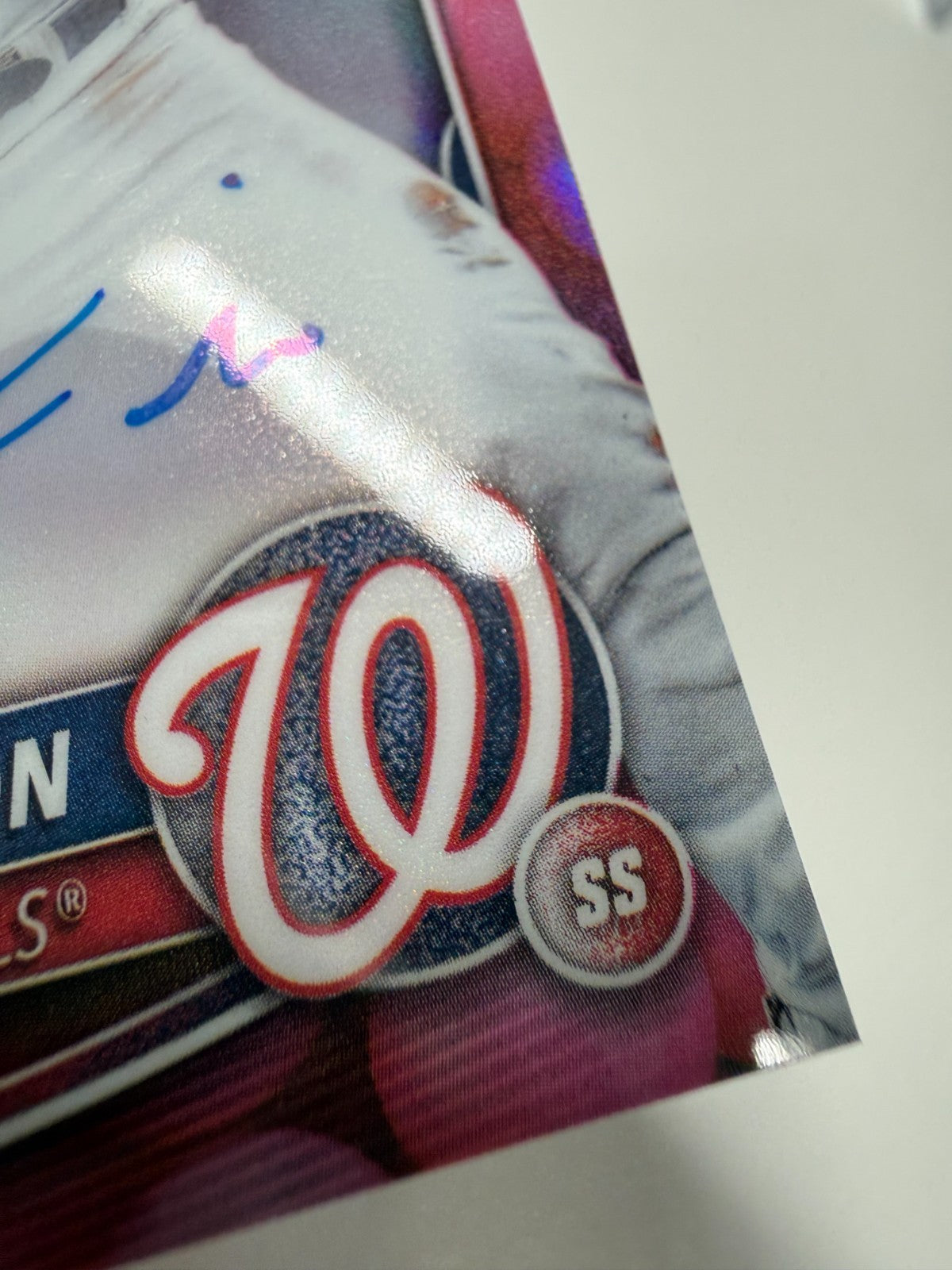 Luke Dickerson 2025 Bowman Chrome 1st Snack Pack Bubble Gum Refractor Auto /5
