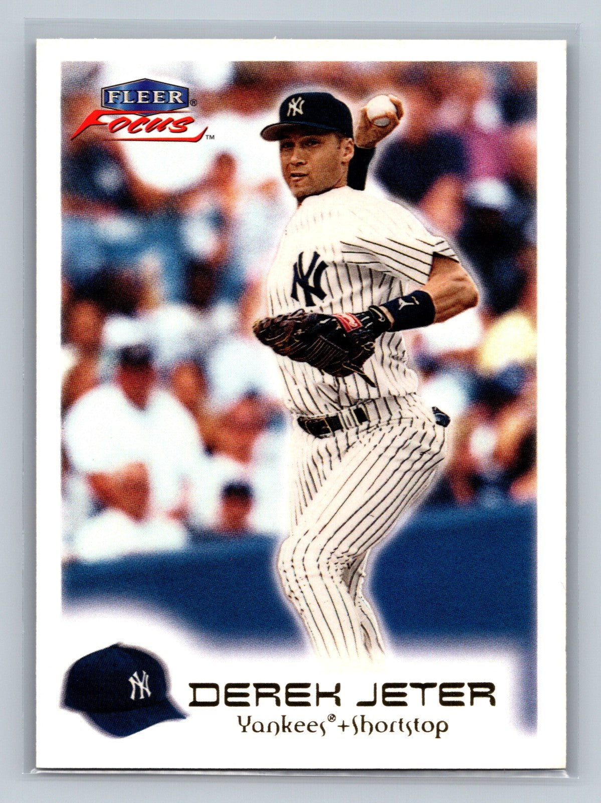 Derek Jeter 2000 Fleer Focus #11 Yankees