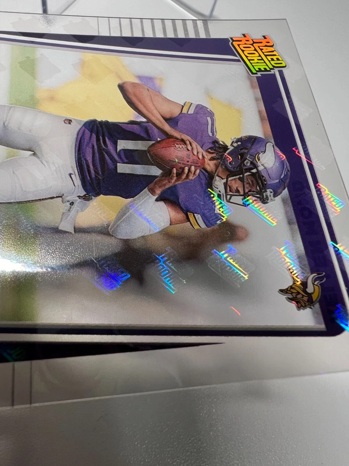 Kellen Mond 2021 Panini Donruss Rated Rookie Holo Logo Auto RC #256 Vikings