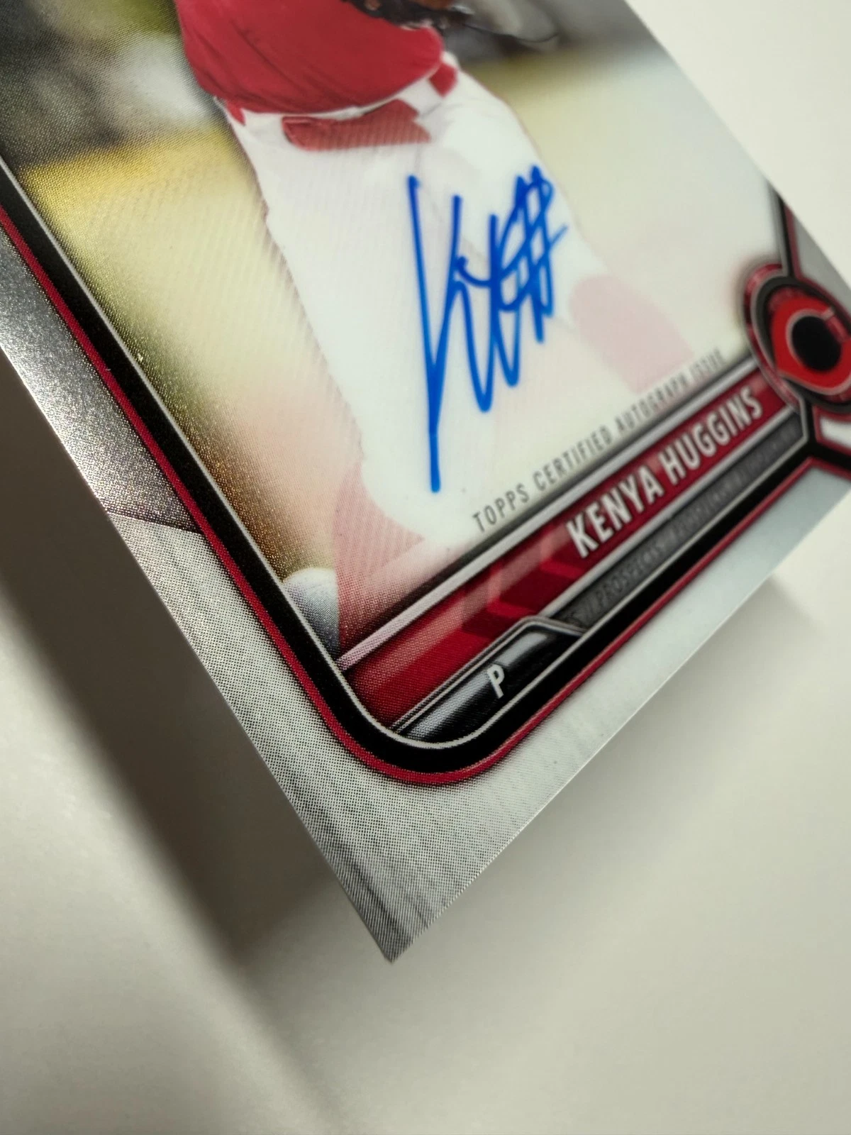 Kenya Huggins 2022 Bowman Draft Chrome 1st Auto #CDA-KH Reds