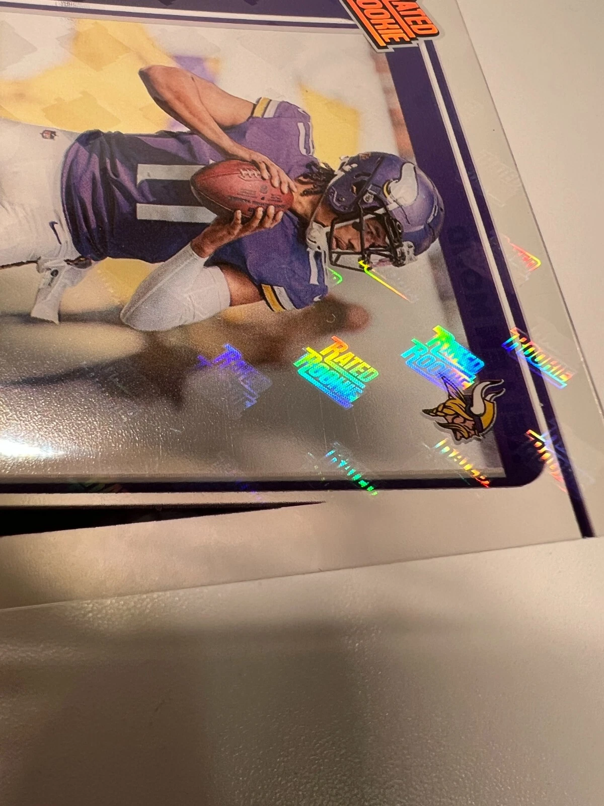 Kellen Mond 2021 Panini Donruss Rated Rookie Holo Logo Auto RC #256 Vikings