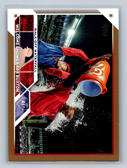 Walk-Off Waterfall 2023 Topps Series 1 Gold #326 Twins